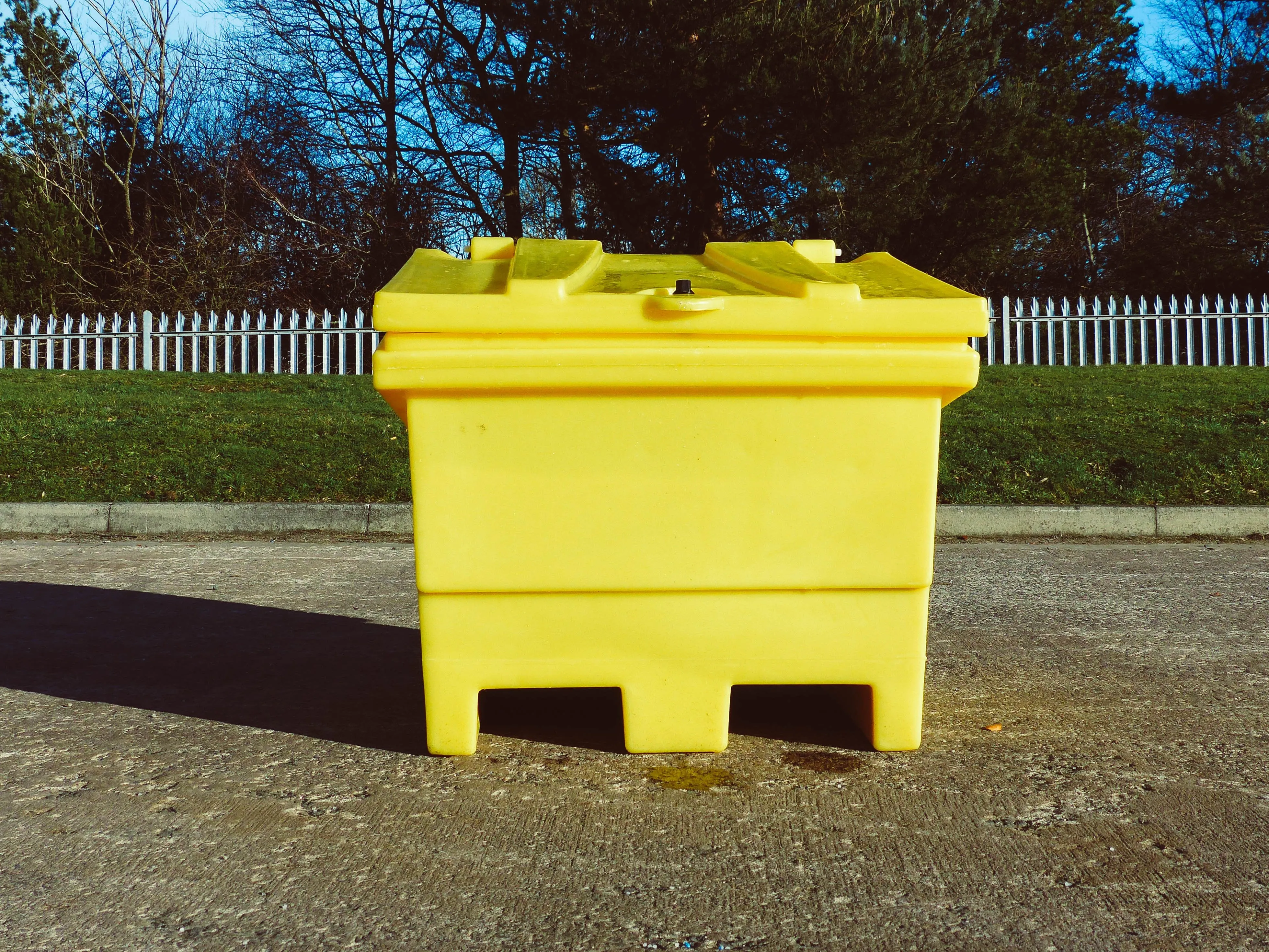 Rock Salt Bin with Lockable Lid - GRITBIN ||L865mm x W790mm x H820mm